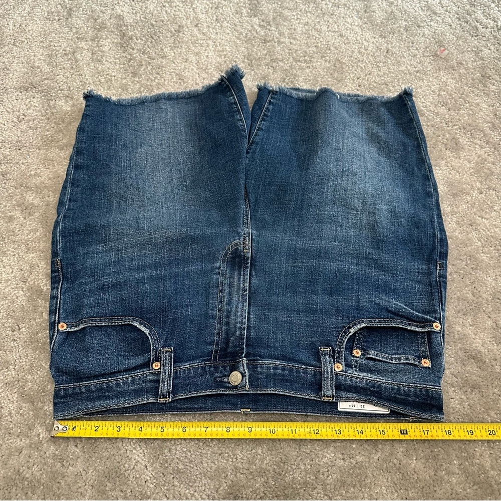 GAP High Rise Cutoff Denim Bermuda Shorts - Indigo High Waist Women's Size 14 - Picture 5 of 7